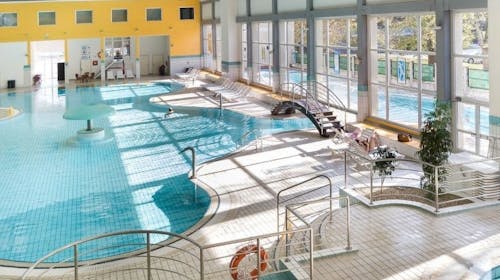 Grand Hotel Rogaška - Jesenski odmor u Rogaškoj Slatini s korištenjem unutarnjih bazena u Rivijeri, Rogaška Slatina, Slovenija - 299 EUR - 2x noćenje u dvokrevetnoj sobi za 2 osobe (1 dijete do 6,99 godina besplatno), Polupansion