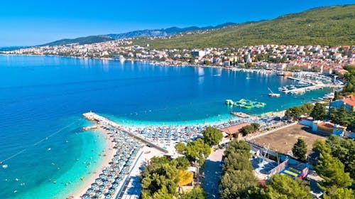 Hotel Slaven Annex - Ljeto na rajskoj plaži - Posebna akcijska cijena, Selce, Hrvatska - 455 EUR - 3x noćenje u dvokrevetnoj Standard sobi s balkonom morska strana za 2 osobe (1 dijete do 11,99 godina besplatno), Polupansion