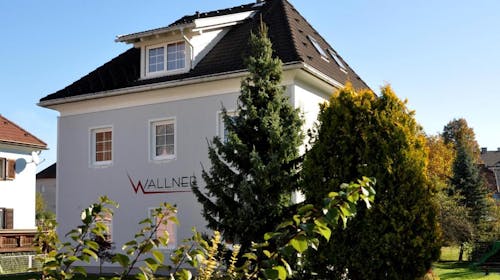 Hotel Wallnerwirt - Savršen zimski odmor udvoje, Arnoldstein, Austrija - 1.225 EUR - 7x noćenje u Classic dvokrevetnoj sobi za 2 osobe, Polupansion