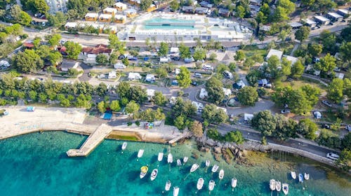 Elements Camping Selce - Rujan u Premium mobilnoj kućici, Selce, Hrvatska - 329 EUR - 2x noćenje u Premium mobilnoj kućici za 5 osoba, Korištenje vanjskog bazena sa sunčalištem (ovisno o vremenskim uvjetima)