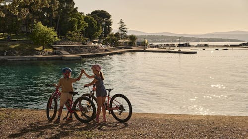Malinska Green Apartments - Odmor u novouređenim apartmanima na Krku, Malinska, Hrvatska - 198 EUR - 2x noćenje u Studio apartmanu s balkonom ili terasom na morskoj strani (ovisno o raspoloživosti) za 2 osobe, Inicijalni set posteljine