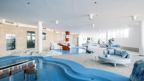 Falkensteiner Family Hotel Diadora - Vrhunski obiteljski odmor tijekom vikenda - Family room 2+1, Petrčane, Hrvatska - 618 EUR - 2x noćenje u dvokrevetnoj Falky sobi s balkonom za 2 osobe (1 dijete do 11,99 godina besplatno), Polupansion