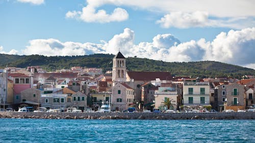 Apartmani Mateo - Odmor u Vodicama, Vodice, Hrvatska - 139 EUR - 3x noćenje u Crvenom apartmanu za 2 osobe, Završno čišćenje
