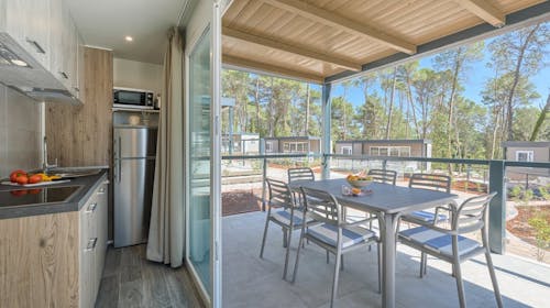 Santa Marina Boutique Camping - Obiteljski odmor u Poreču, Pore, Hrvatska - 114 EUR - 2x noćenje u Family Prestige mobilnoj kućici za do 6 osoba, Posteljina i ručnici