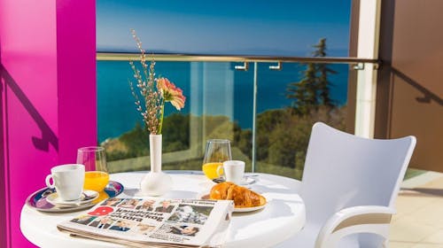 Hotel Crikvenica - Last minute ljeto u Crikvenici, Crikvenica, Hrvatska - 1.176 EUR - 7x noćenje u dvokrevetnoj Superior sobi s balkonom za 2 osobe, Polupansion