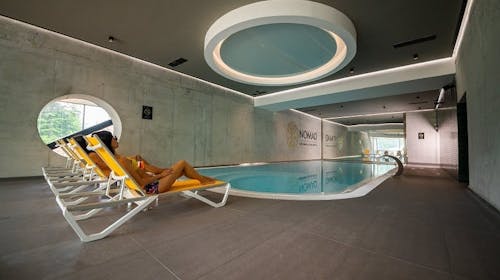 Hotel Nomad - Wellness opuštanje na Bjelašnici , Bjelašnica, Sarajevo, Bosna i Hercegovina - 168 EUR - 2x noćenje u Superior sobi s pogledom na ulicu za 2 osobe, Doručak