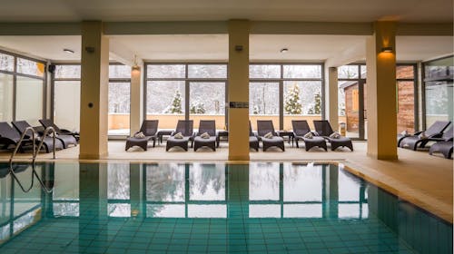Hotel Trakošćan - Rujanski obiteljski paket opuštanja, Trakošćan, Hrvatska - 165 EUR - 1x noćenje u obiteljskoj sobi za 2 osobe (2 djece do 11,99 godina besplatno), Polupansion