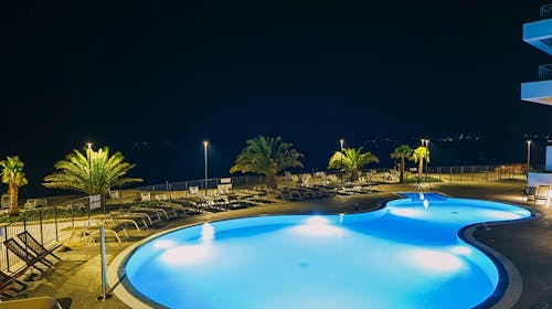 Park Villas by Morenia - Najam Deluxe kamping vile s privatnim bazenom, Podaca, Hrvatska - 260 EUR - 2x noćenje u kamping vili s privatnim grijanim bazenom za do 2 osobe, Korištenje hotelskih grijanih vanjskih bazena