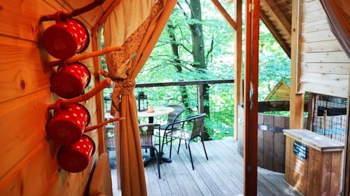 Ribno Alpine Glamping - Jesenski glamping na Bledu tijekom tjedna, Bled, Slovenija - 379 EUR - 2x noćenje u Alpine glamping kućici s drvenom kadom s toplom vodom za 2 osobe (2 djece do 12 godina besplatno), Doručak u Hotelu Ribno