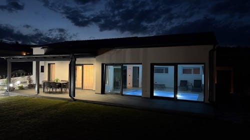 Villa Granea Sveti Martin - Jesen ili zima u vili s vlastitim unutarnjim bazenom i saunom, Sveti Martin na Muri, Hrvatska - 390 EUR - 3x noćenje u villi s zatvorenim grijanim bazenom i saunom za do 4 osobe, Korištenje finske saune u trajanju od 1,5 sati/noćenje