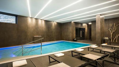 Hotel Vinotel Gospoja - Luksuzna jesen na Krku uz vrhunsku gastronomiju, Vrbnik, Hrvatska - 319,90 EUR - 2x noćenje u Standard sobi morska strana za 2 osobe, Polupansion (doručak i servirana večera u 4 slijeda)