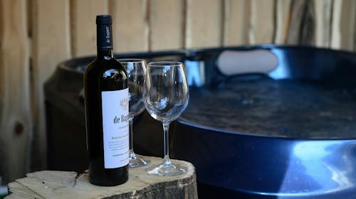 Camping Menina - Odmor s privatnom saunom i jacuzzujem, Rečica ob Savinji, Slovenija - 340 EUR - 2x noćenje u glamping kućici sa saunom i jacuzzijem za 2 osobe, Doručak