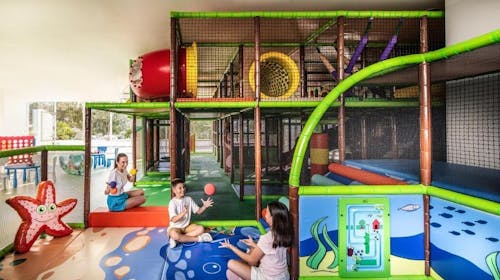 Falkensteiner Premium Camping Zadar - Jesenski wellness odmor uz more uz uključen doručak - Posebna akcija, Zadar, Hrvatska - 260 EUR - 2x noćenje u Family Home mobilnoj kućici u neposrednoj blizini mora za 4 osobe (1 dijete do 11,99 godina besplatno), Doručak