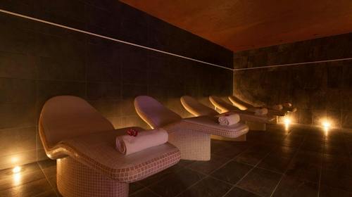 Blue Waves Resort - Romantična wellness jesen na Krku - Superior soba, Malinska, Hrvatska - 325 EUR - 2x noćenje u Superior dvokrevetnoj sobi s balkonom s pogledom na more za 2 osobe, Polupansion