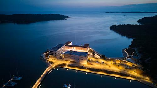 Monumenti Heritage Hotel & Resort - Jesenski gourmet & wellness odmor tijekom tjedna u novom resortu, Pula, Hrvatska - 319 EUR - 2x noćenje u Heritage sobi morska strana za 2 osobe, Polupansion