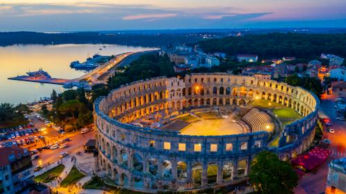 Pula City Center Accommodation - Jesen u Puli, Pula, Hrvatska - 229 EUR - 2x noćenje u dvokrevetnoj sobi s balkonom ili bez balkona (ovisno o raspoloživosti) za 2 osobe (1 dijete do 6,99 godina besplatno), Doručak