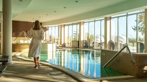 Hotel Golden Lake Resort Balatonfüred, Balatonfüred, Mađarska - 257 EUR - 2x noćenje u dvokrevetnoj Premium sobi s balkonom za 2 osobe, Polupansion