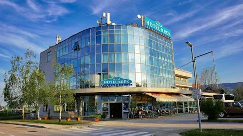 Hotel Krek - Obiteljski odmor, Lesce, Slovenija - 242 EUR - 3x noćenje u dvokrevetnoj sobi s balkonom za 2 osobe (2 djece do 11,99 godina besplatno), Doručak