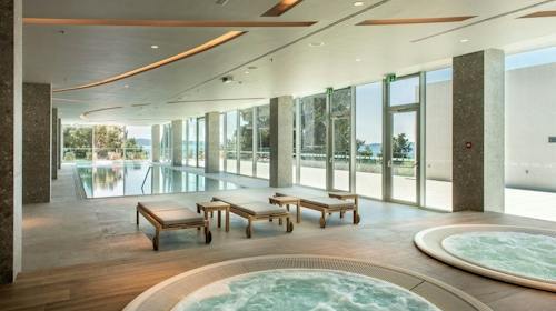 Radisson Blu Resort Split - Zimsko wellness opuštanje s 5 zvjezdica u Splitu, Split, Dalmacija, Hrvatska - 270 EUR - 2x noćenje u dvokrevetnoj Superior sobi s balkonom (pogled na grad) za 2 osobe (1 dijete do 11,99 godina besplatno), Super buffet doručak