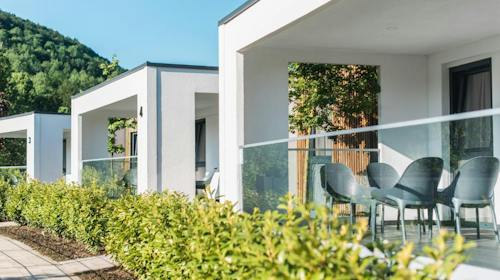 Camping Plitvice - Jesen u prirodi uz uključen doručak za obitelji, Smoljanac, Hrvatska - 195 EUR - 1x noćenje u Premium mobilnoj kućici za 4 osobe, Doručak