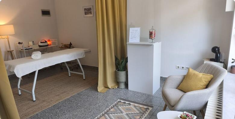 Masaža leđa, elektroterapija i ultrazvuk za ublažavanje boli u Fizio Atelier