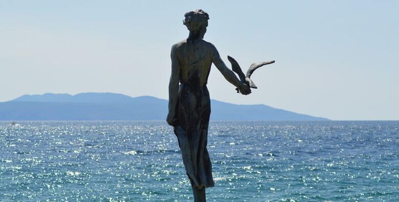 Hotel Bristol 4*, OPATIJA - 1 noćenje s polupansionom za 2 osobe + gratis paket za 1 dijete do 5,99 godina